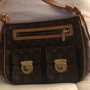 Louis Vuitton Monogram Hudson GM Mahatt